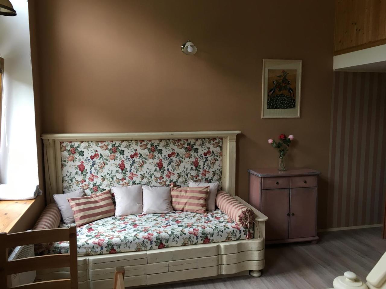 Apartman Stare Casy 乌帕河畔斯沃博达 外观 照片